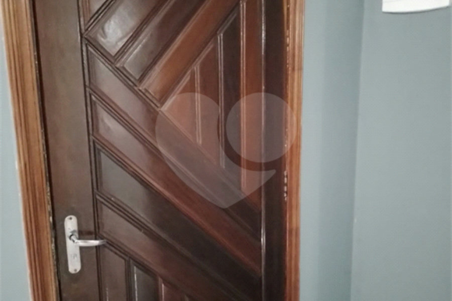 Sobrado à venda com 4 quartos no Brasilândia, São Paulo, SP