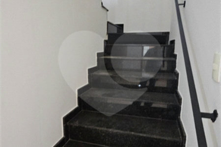 Casa para alugar com 4 quartos, sendo 2 suítes, no condomínio Portal de Itaici, Indaiatuba - SP