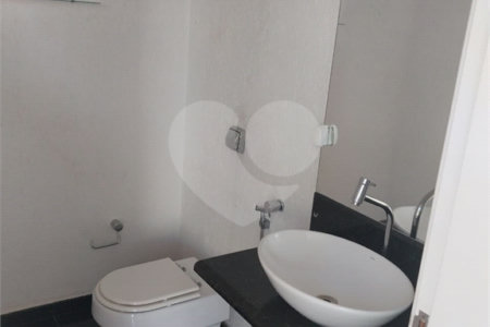 Casa à venda com 4 suítes em Vila Oliveira, Mogi das Cruzes, SP