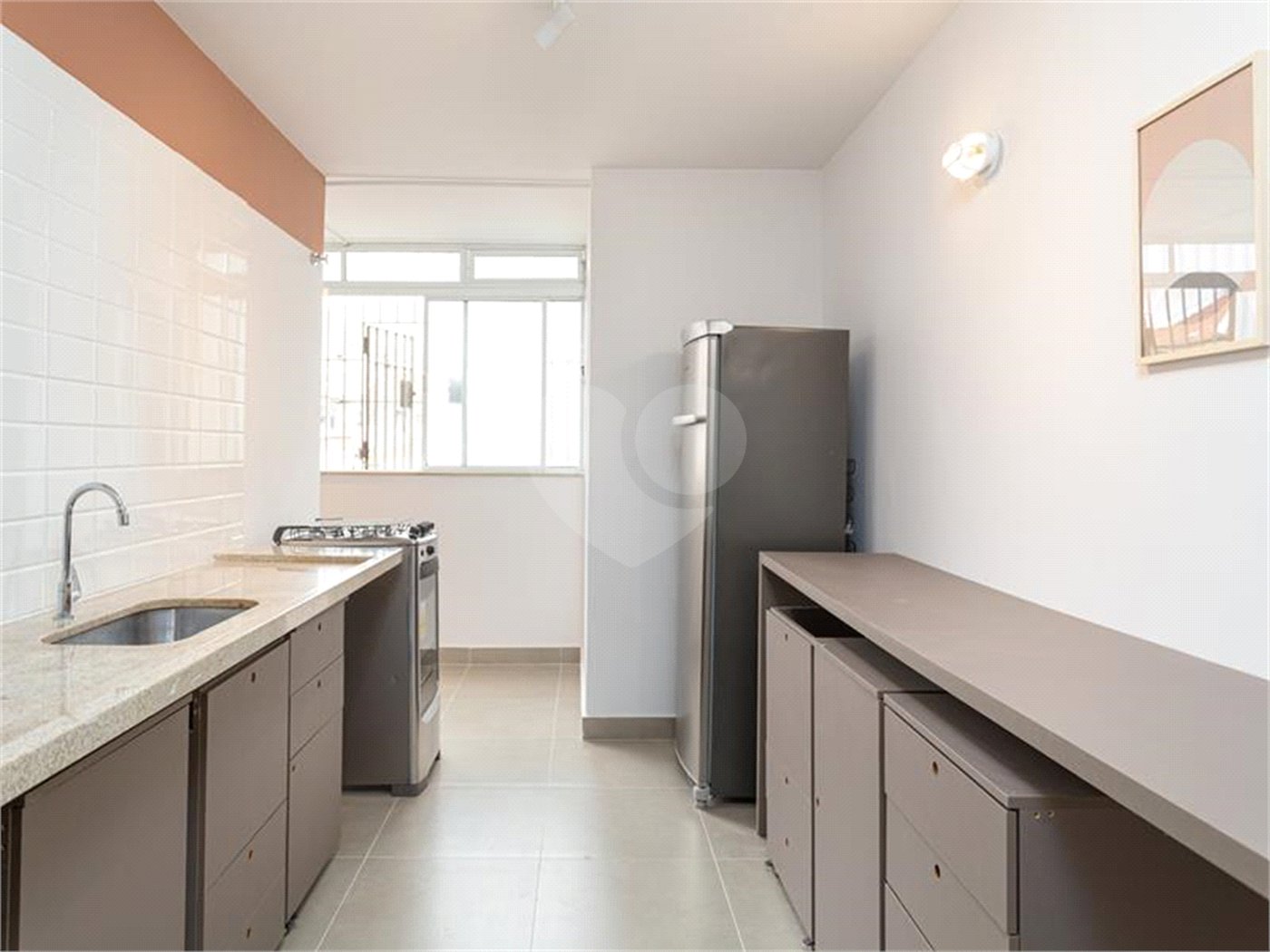 Apartamento à venda com 4 quartos, sendo 2 suítes, em Pinheiros, São Paulo, SP