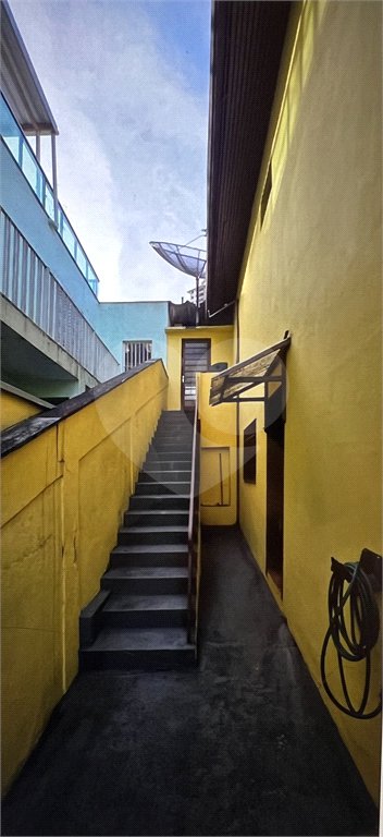 Sobrado à venda com 3 quartos em Santa Terezinha, São Paulo, SP