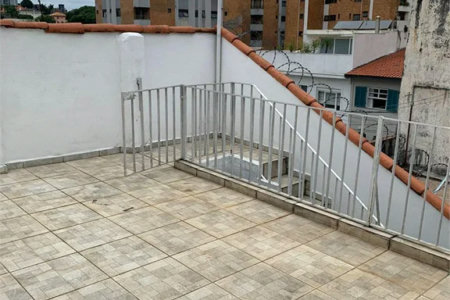 Sobrado à venda com 3 quartos em Vila Progredior, São Paulo, SP