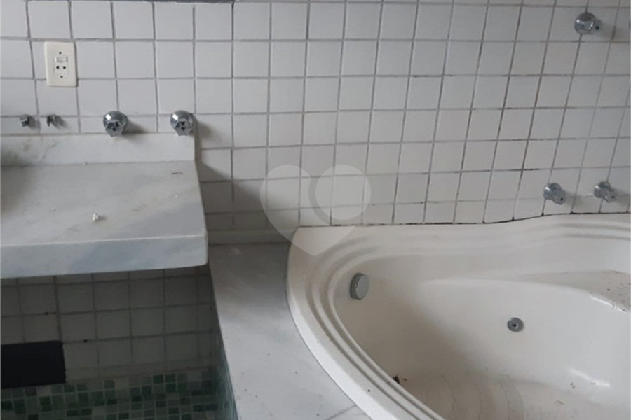 Casa à venda com 4 quartos, sendo 1 suíte, em Horto, São Paulo, SP