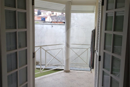 Casa à venda com 6 quartos, sendo 3 suítes, em Alto Ipiranga, Mogi das Cruzes, SP