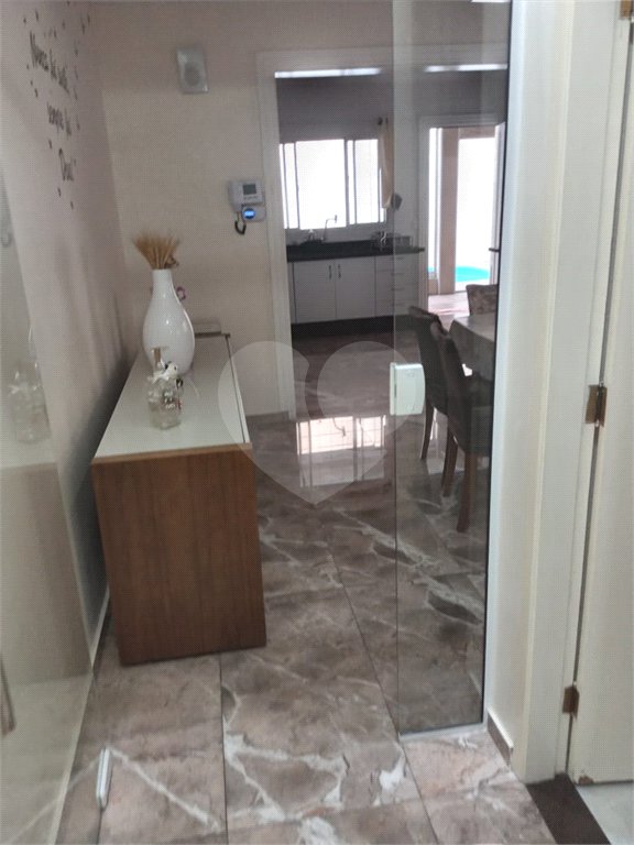 Sobrado à venda com 3 quartos, sendo 1 suíte, em Jardim Santa Beatriz, Guarulhos, SP