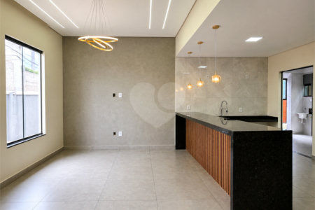 Casa à venda com 3 quartos, sendo 1 suíte, em Vila Barão, Sorocaba, SP