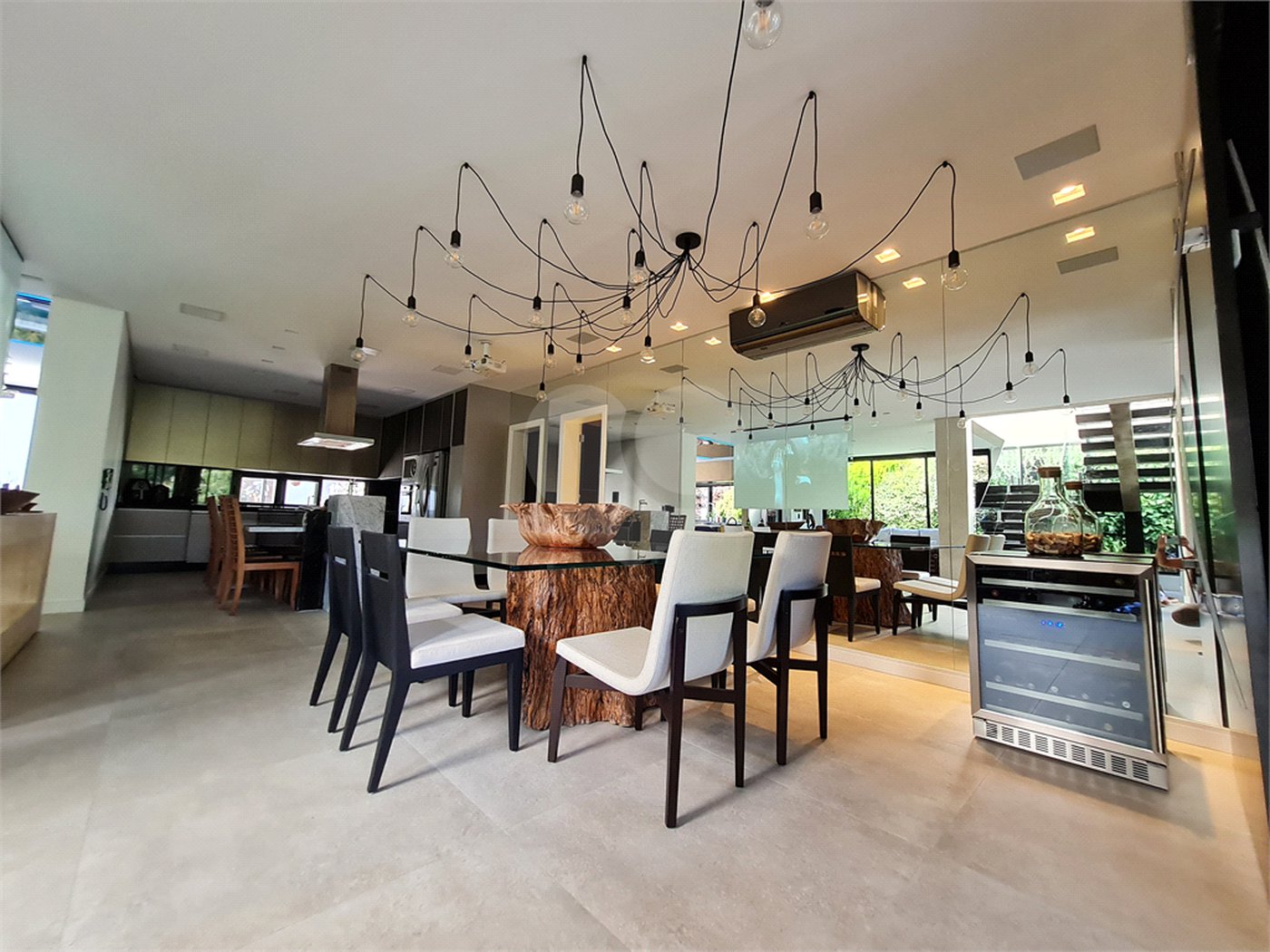 Casa à venda com 4 suítes no condomínio Lago da Boa Vista, Sorocaba - SP