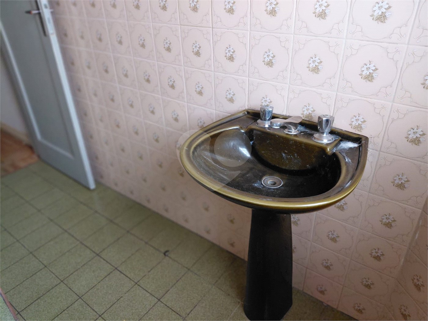 Sobrado à venda com 2 quartos em Vila Ipojuca, São Paulo, SP