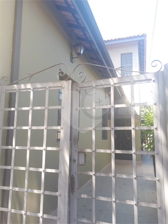 Casa à venda ou para alugar com 3 quartos, sendo 2 suítes,  no Centro, Vinhedo, SP