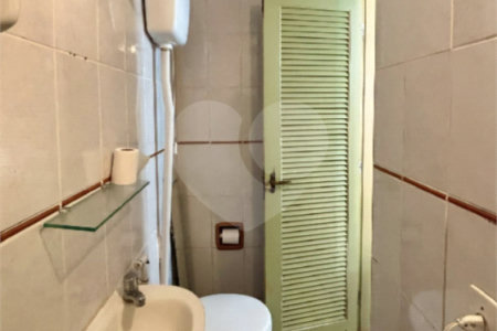 Casa à venda com 4 quartos, sendo 1 suíte, em Lagoa, Rio de Janeiro, RJ