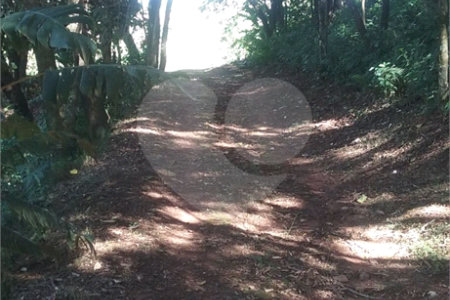 Casa à venda com 6 quartos, sendo 3 suítes, em Monte Alegre, Vinhedo, SP