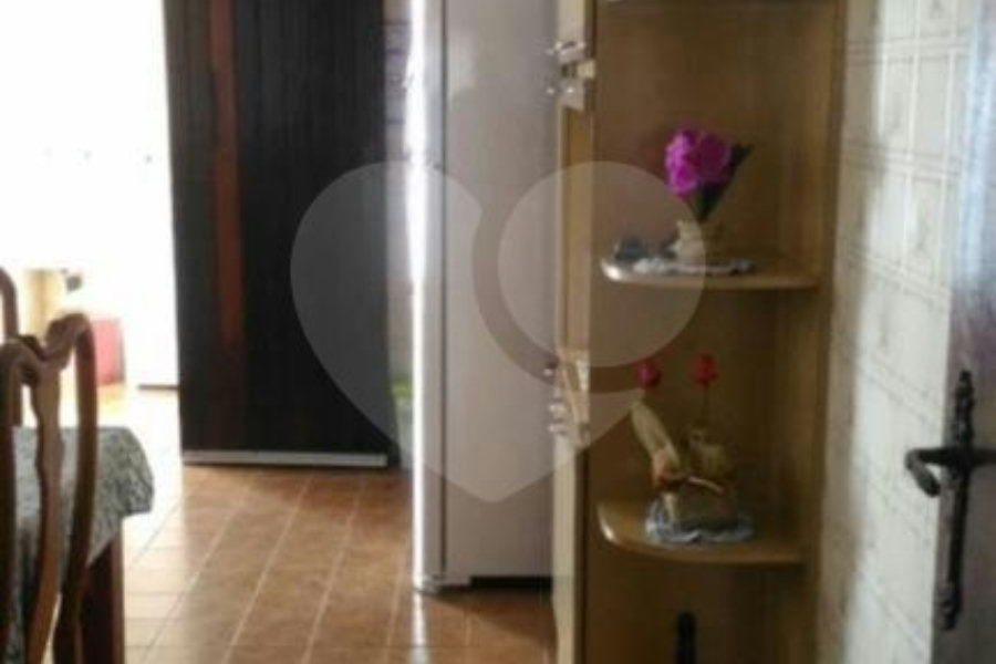 Sobrado à venda com 3 quartos, sendo 1 suíte, em Tremembé, São Paulo, SP