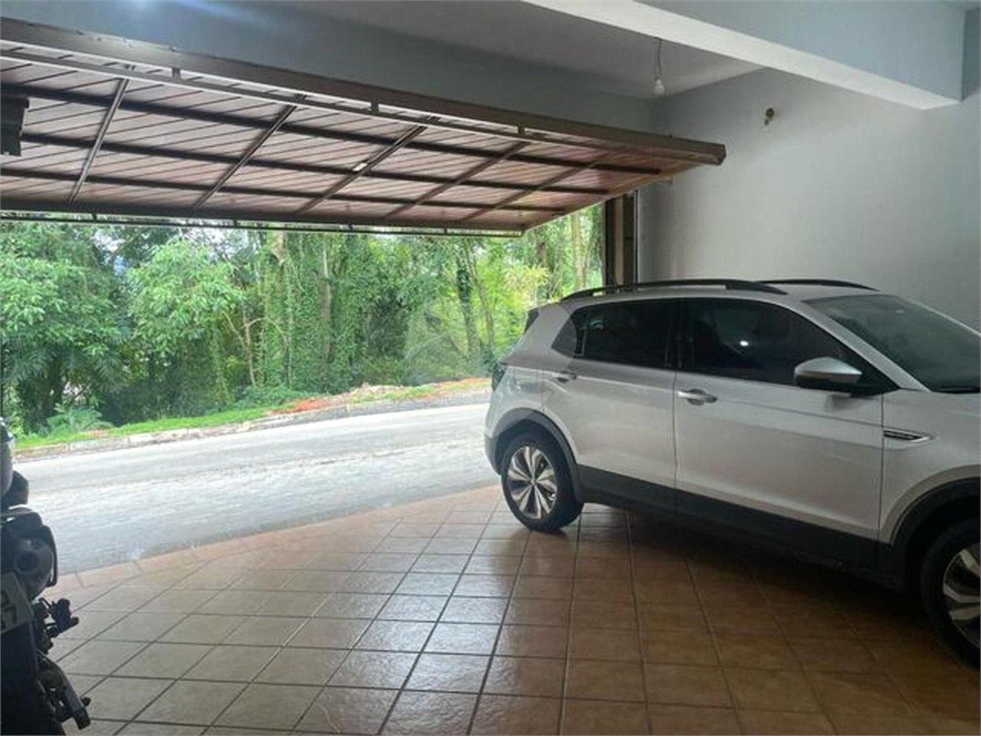 Casa à venda com 3 quartos, sendo 1 suíte, no condomínio Clube de Campo Mairiporã, Mairiporã - SP