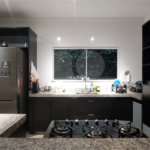 Casa para alugar com 4 quartos, sendo 3 suítes,  no condomínio Figueira Garden, Atibaia - SP