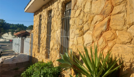 Casa à venda com 3 quartos, sendo 2 suítes,  em Capela, Vinhedo, SP
