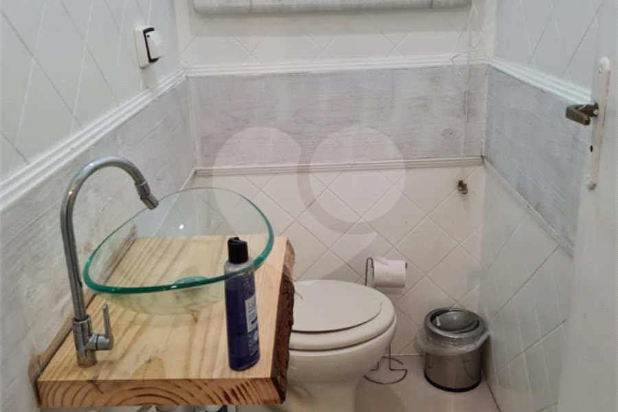 Sobrado à venda com 5 quartos, sendo 2 suítes, em Vila Guilherme, São Paulo, SP