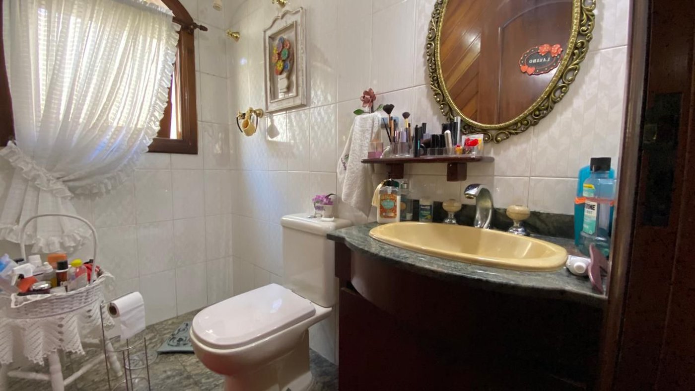 Casa com 4 dormitórios à venda, 380 m² por R$ 2.400.000,00 - Embaré - Santos/SP