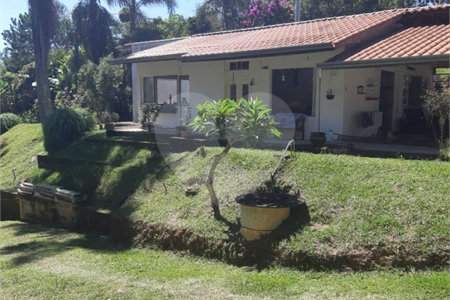 Sítio à venda com 3 quartos, sendo 1 suíte,  no Centro, Biritiba-mirim, SP