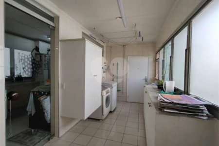 Apartamento à venda com 4 quartos, sendo 1 suíte, em Brooklin Paulista, São Paulo, SP