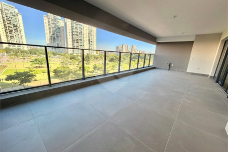 Apartamento à venda com 4 quartos, sendo 3 suítes, em Água Branca, São Paulo, SP
