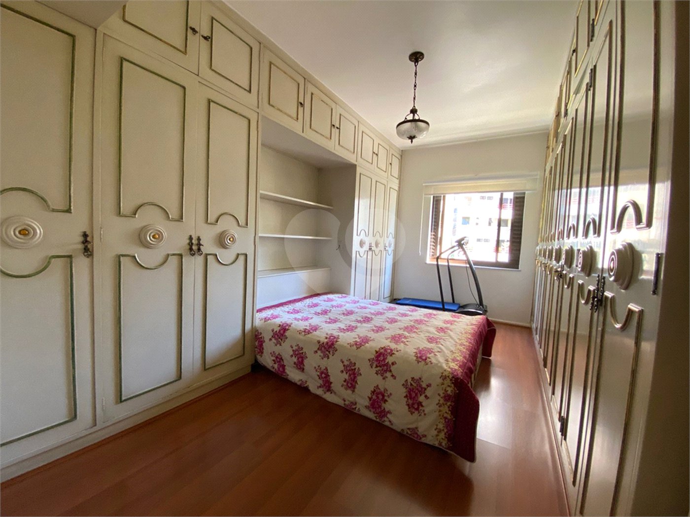 Apartamento à venda com 3 quartos, sendo 1 suíte, em Itaim Bibi, São Paulo, SP