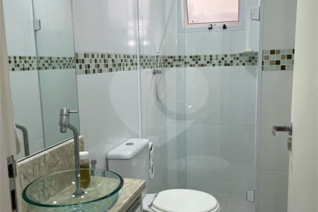 Casa à venda com 3 suítes no condomínio Tamboril, São Paulo - SP