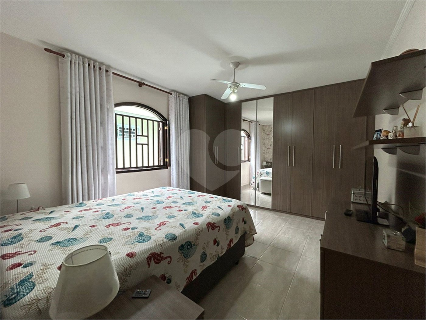 Sobrado à venda com 3 quartos, sendo 1 suíte, em Tremembé, São Paulo, SP
