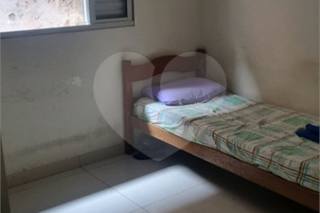 Sobrado à venda com 4 quartos, sendo 2 suítes,  em Conjunto Residencial Álvaro Bovolenta, Mogi das Cruzes, SP