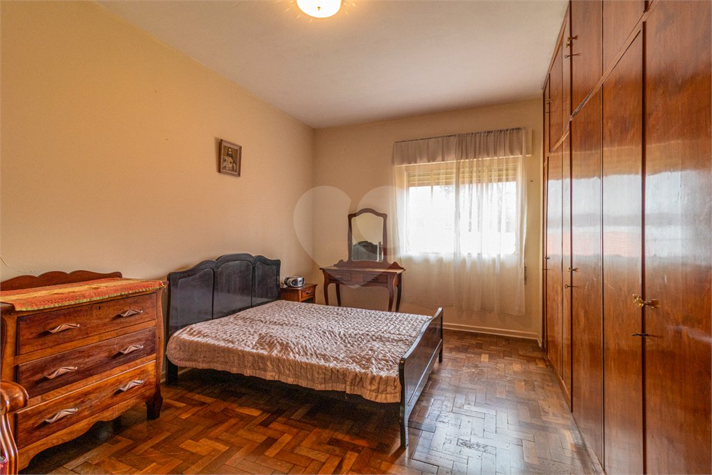 Sobrado à venda com 4 quartos, sendo 1 suíte, em Campo Belo, São Paulo, SP