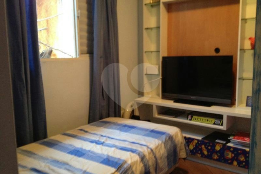 Sobrado à venda com 3 quartos, sendo 1 suíte, em Vila Nova Cachoeirinha, São Paulo, SP