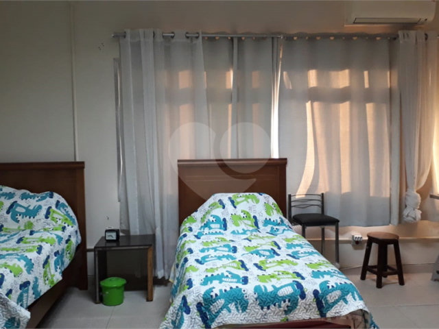 Casa à venda com 7 quartos, sendo 1 suíte,  em Vila Nova Cachoeirinha, São Paulo, SP