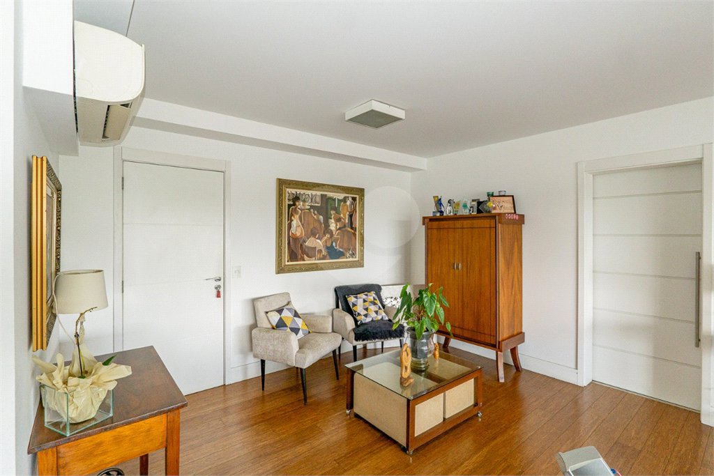 Apartamento à venda com 3 suítes em Santo Amaro, São Paulo, SP
