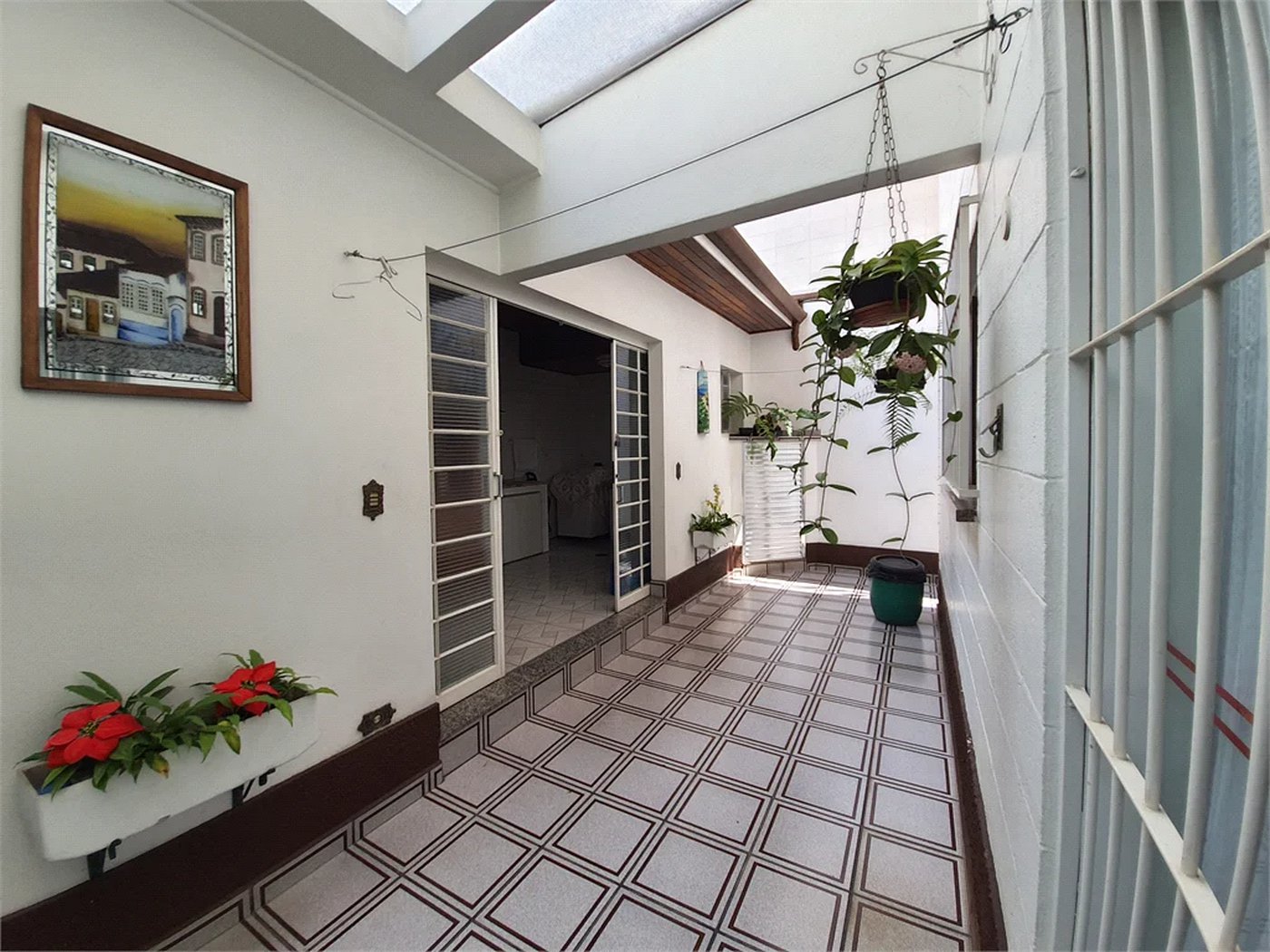 Sobrado à venda com 3 quartos, sendo 1 suíte,  em Jardim Rizzo, São Paulo, SP