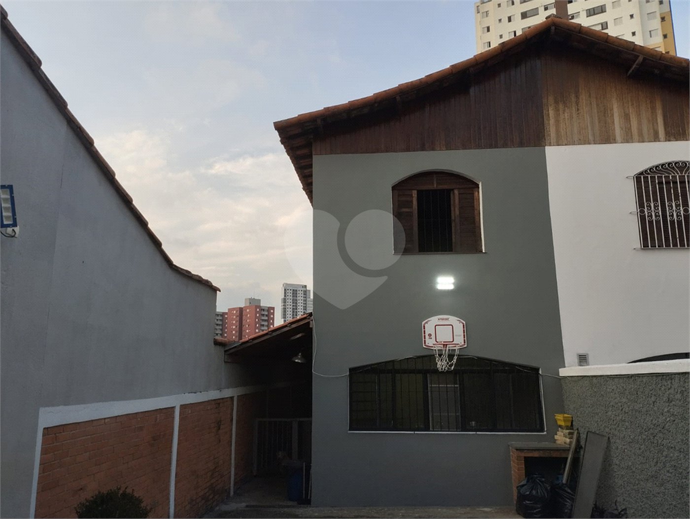 Sobrado à venda com 3 quartos, sendo 1 suíte, em Parada Inglesa, São Paulo, SP