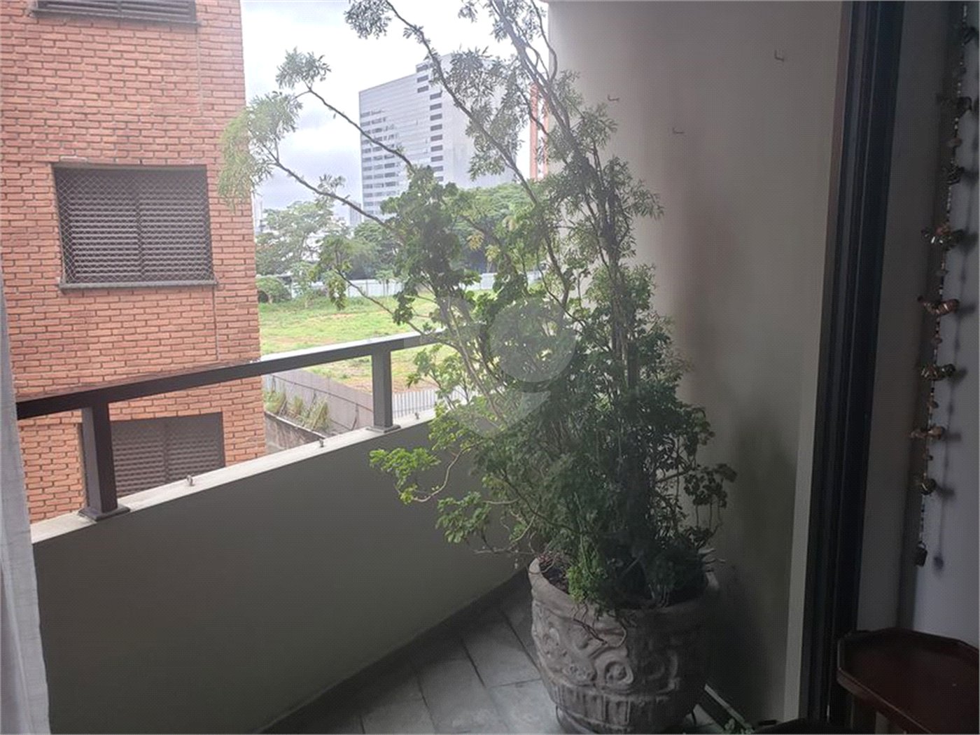 Apartamento à venda com 3 quartos, sendo 1 suíte, em Santo Amaro, São Paulo, SP