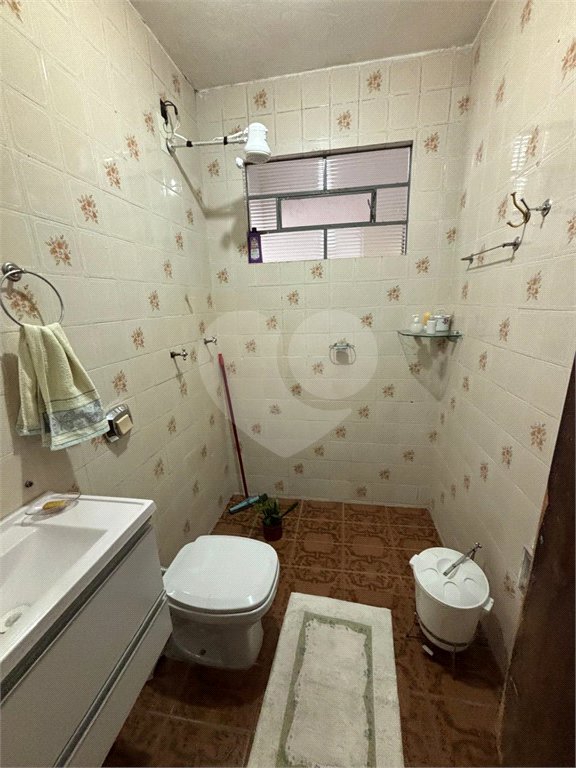 Casa à venda com 3 quartos, sendo 1 suíte, em Jardim Santo Antônio, Salto, SP