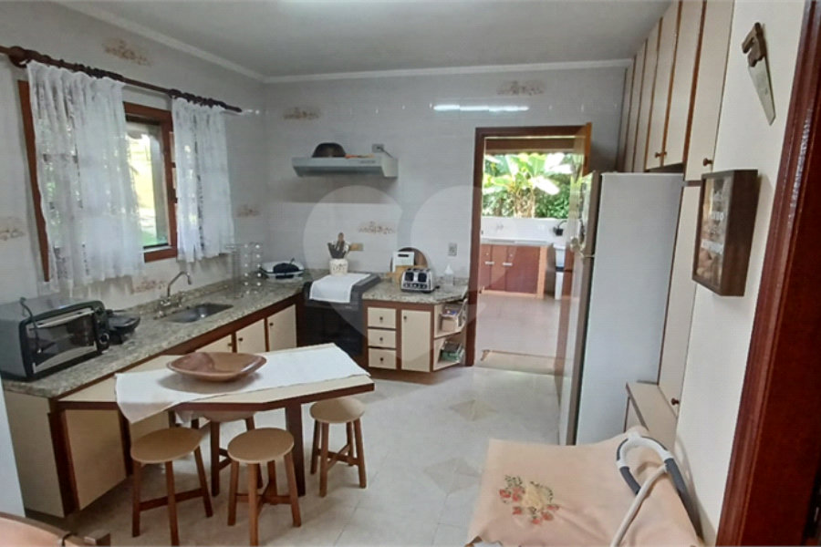 Casa à venda com 3 quartos, sendo 1 suíte, no condomínio Clube de Campo Fazenda Tabarã, Mairiporã - SP