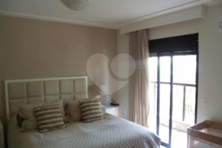 Apartamento à venda com 4 suítes em Jardim Vitória Régia, São Paulo, SP