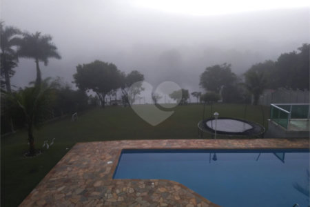 Casa à venda com 4 quartos, sendo 1 suíte, no condomínio Acmti - Colinas do Mosteiro, Terras de Itaici e Recanto dos Pássaros, Indaiatuba - SP