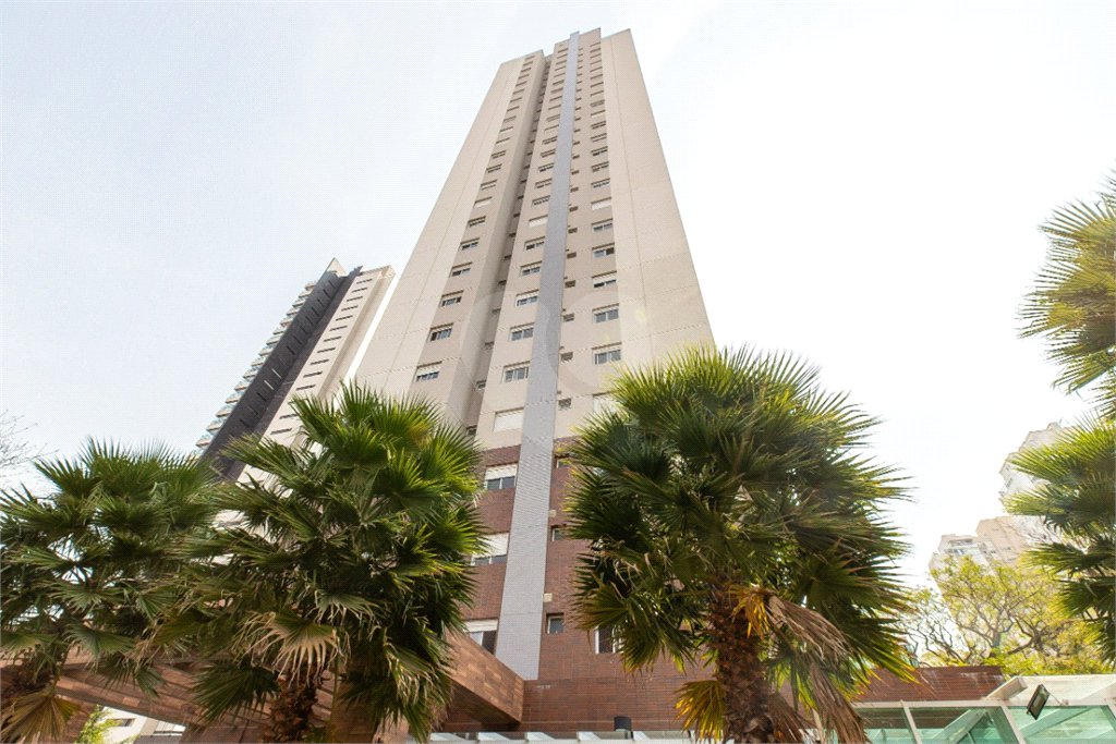 Apartamento à venda com 3 suítes em Brooklin, São Paulo, SP