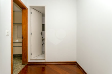 Apartamento à venda com 4 quartos, sendo 3 suítes, em Perdizes, São Paulo, SP
