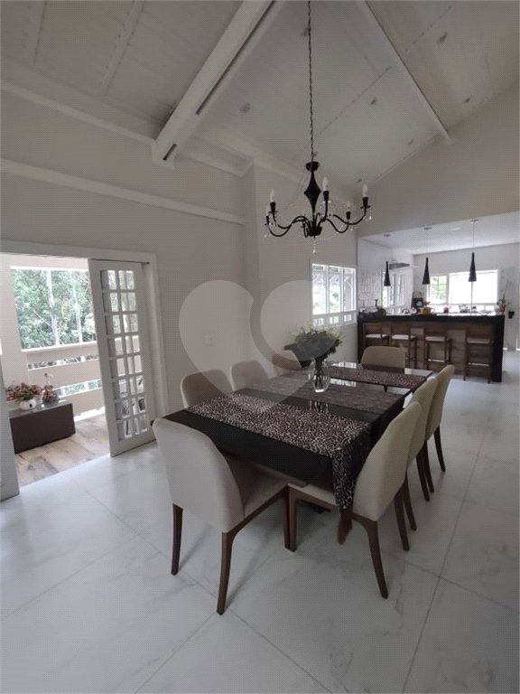 Casa à venda ou para alugar com 3 suítes no condomínio Vinhas da Vista Alegre - Lado Café, Vinhedo - SP
