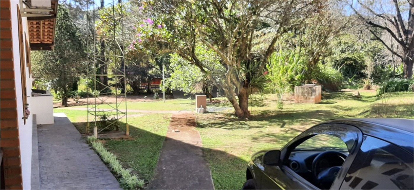 Chácara à venda com 6 quartos, sendo 3 suítes, em Paiol Velho, Vinhedo, SP