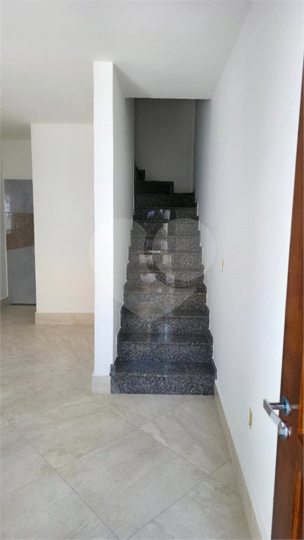 Sobrado à venda com 2 quartos em Guaianazes, São Paulo, SP