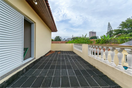 Casa à venda com 3 quartos, sendo 1 suíte,  em Vila Cordeiro, São Paulo, SP