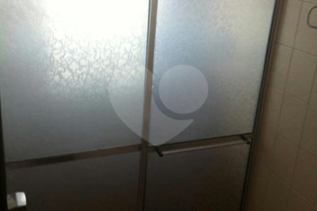 Sobrado à venda com 3 quartos, sendo 1 suíte, em Chora Menino, São Paulo, SP