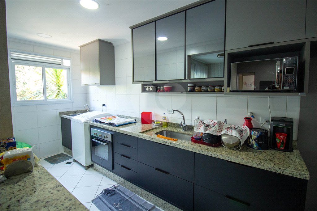 Apartamento à venda com 2 quartos, sendo 1 suíte,  no Centro, São Roque, SP