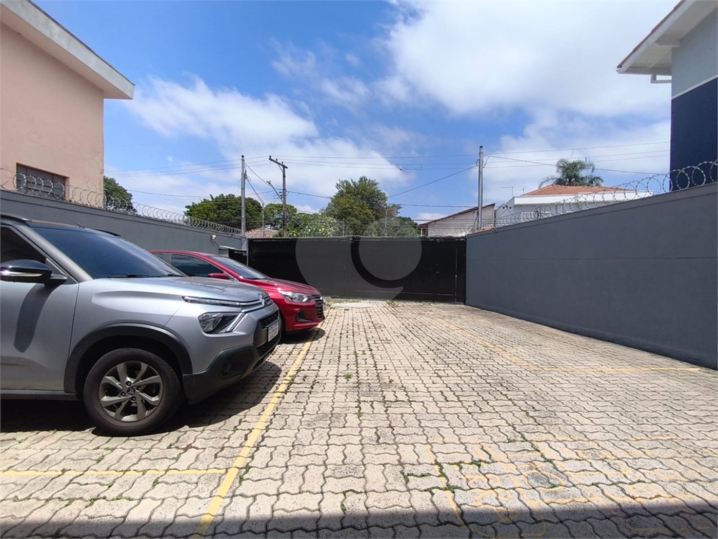 Casa à venda com 2 suítes no condomínio Murilo, São Paulo - SP