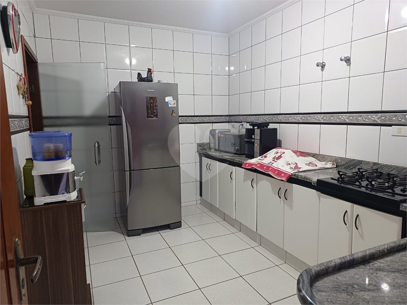 Sobrado à venda com 3 quartos, sendo 1 suíte, em Jardim Regina, Indaiatuba, SP