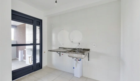 Apartamento à venda com 3 quartos, sendo 1 suíte, em Alto da Boa Vista, São Paulo, SP